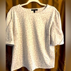 Envelope sleeve Banana Republic animal print top in large